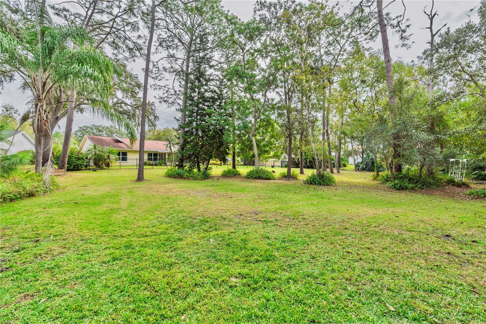 ANCHORAGE OF TARPON LAKE UNIT THREE THE - Residential