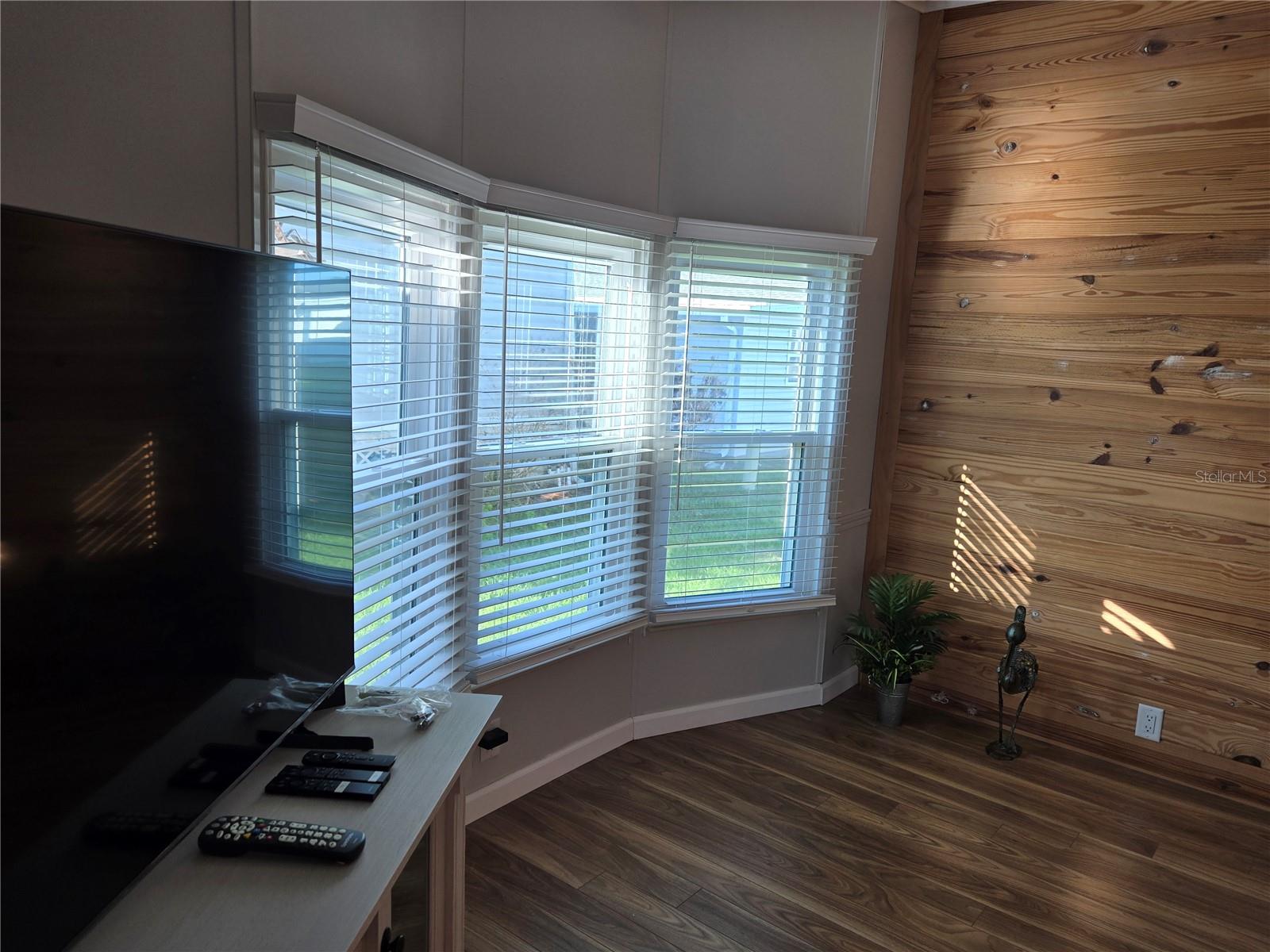 SWEETWATER GOLF AND TENNIS CLUB - Residential