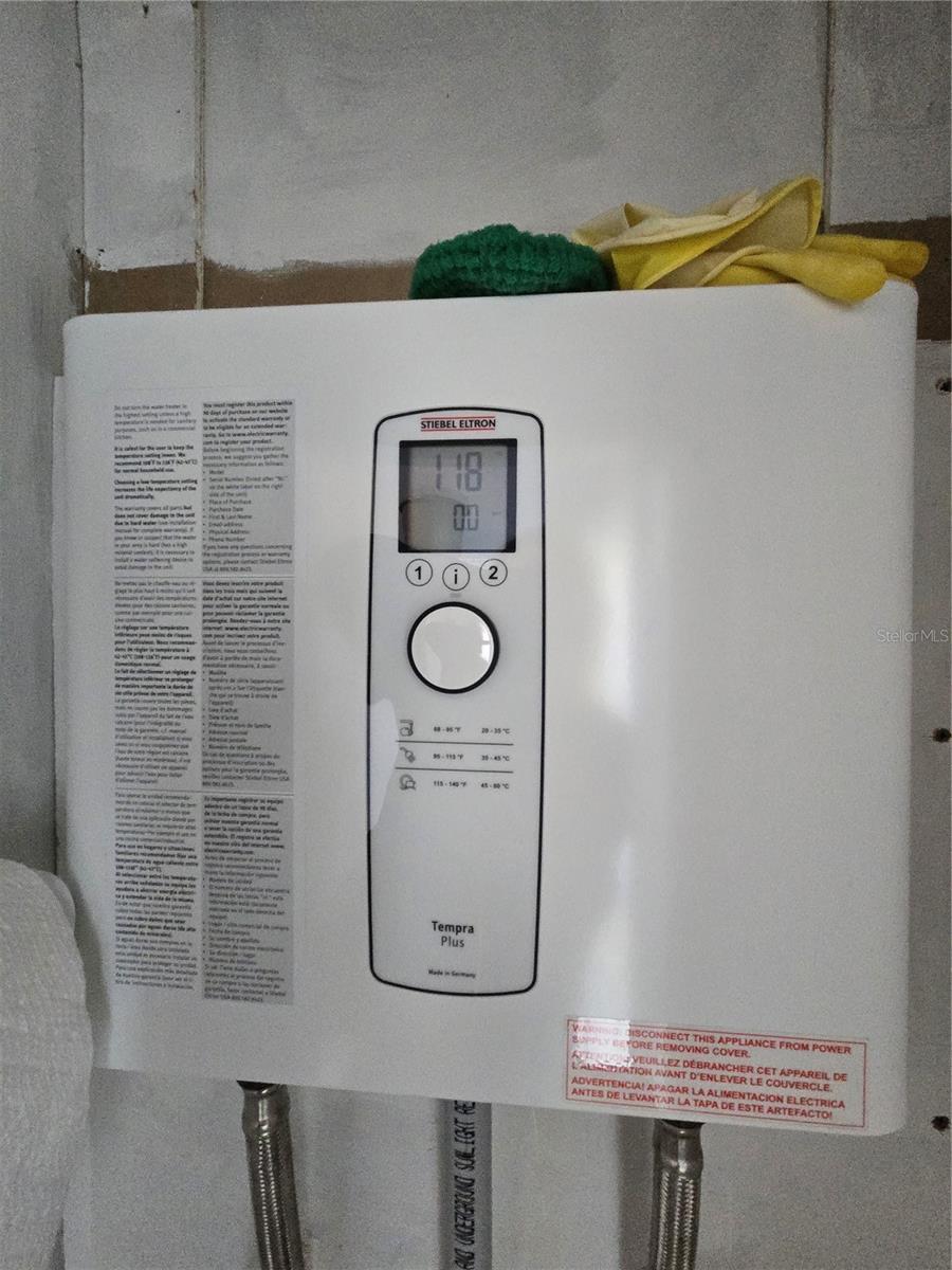 SWEETWATER GOLF AND TENNIS CLUB - Residential