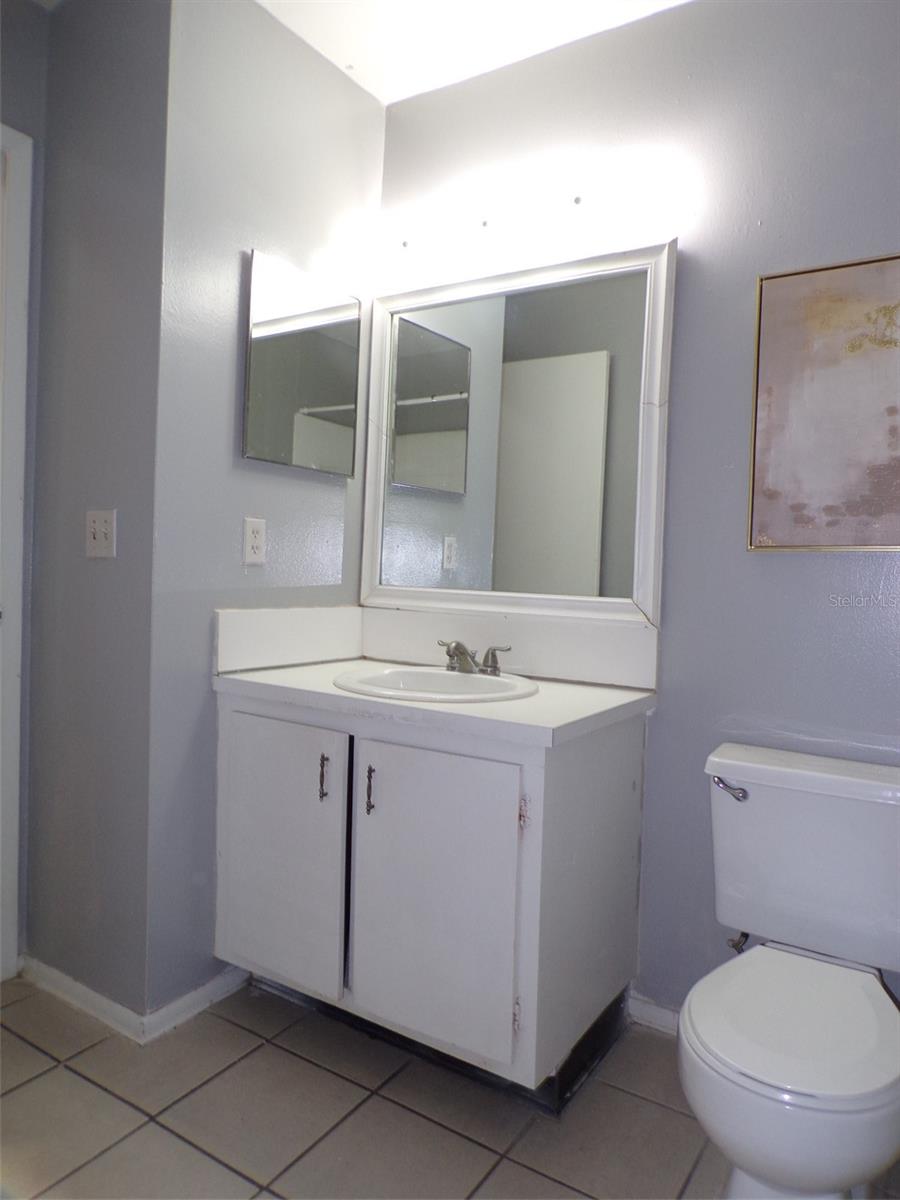 CURRY FORD WOODS - Residential