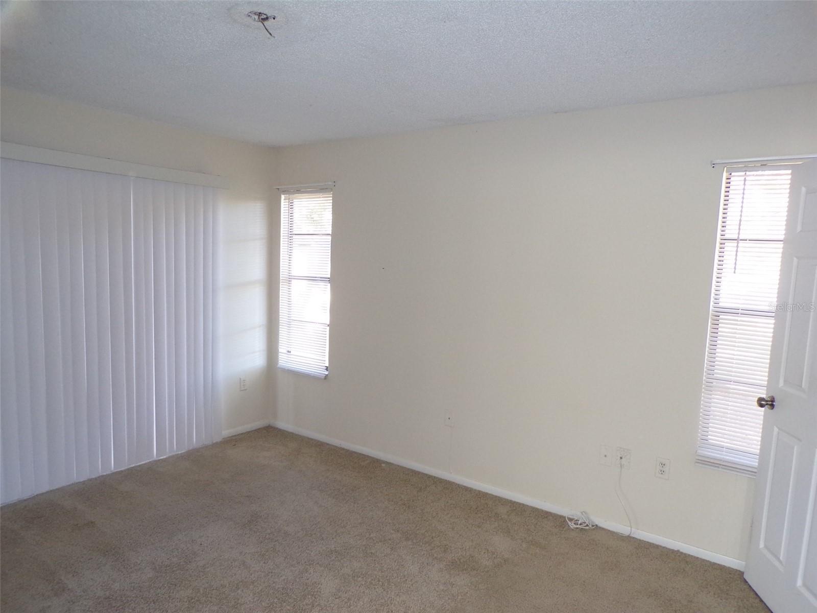 CURRY FORD WOODS - Residential