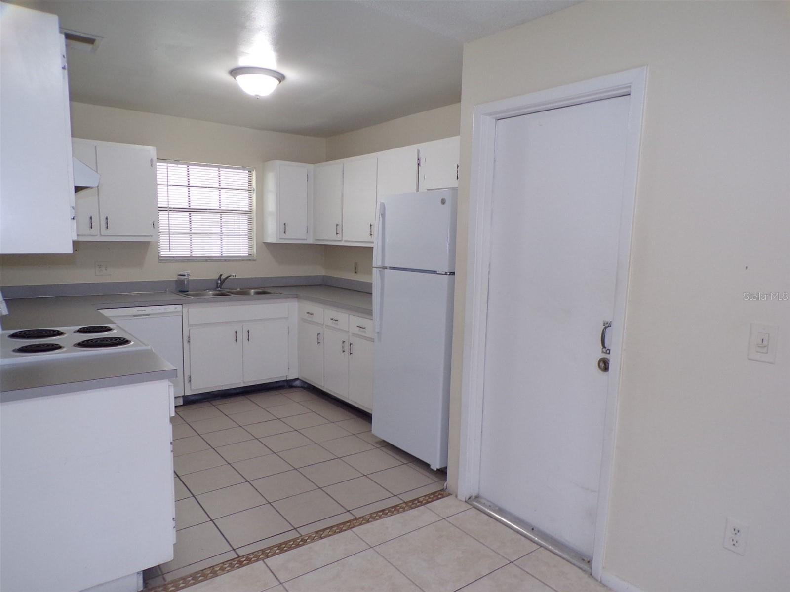 CURRY FORD WOODS - Residential