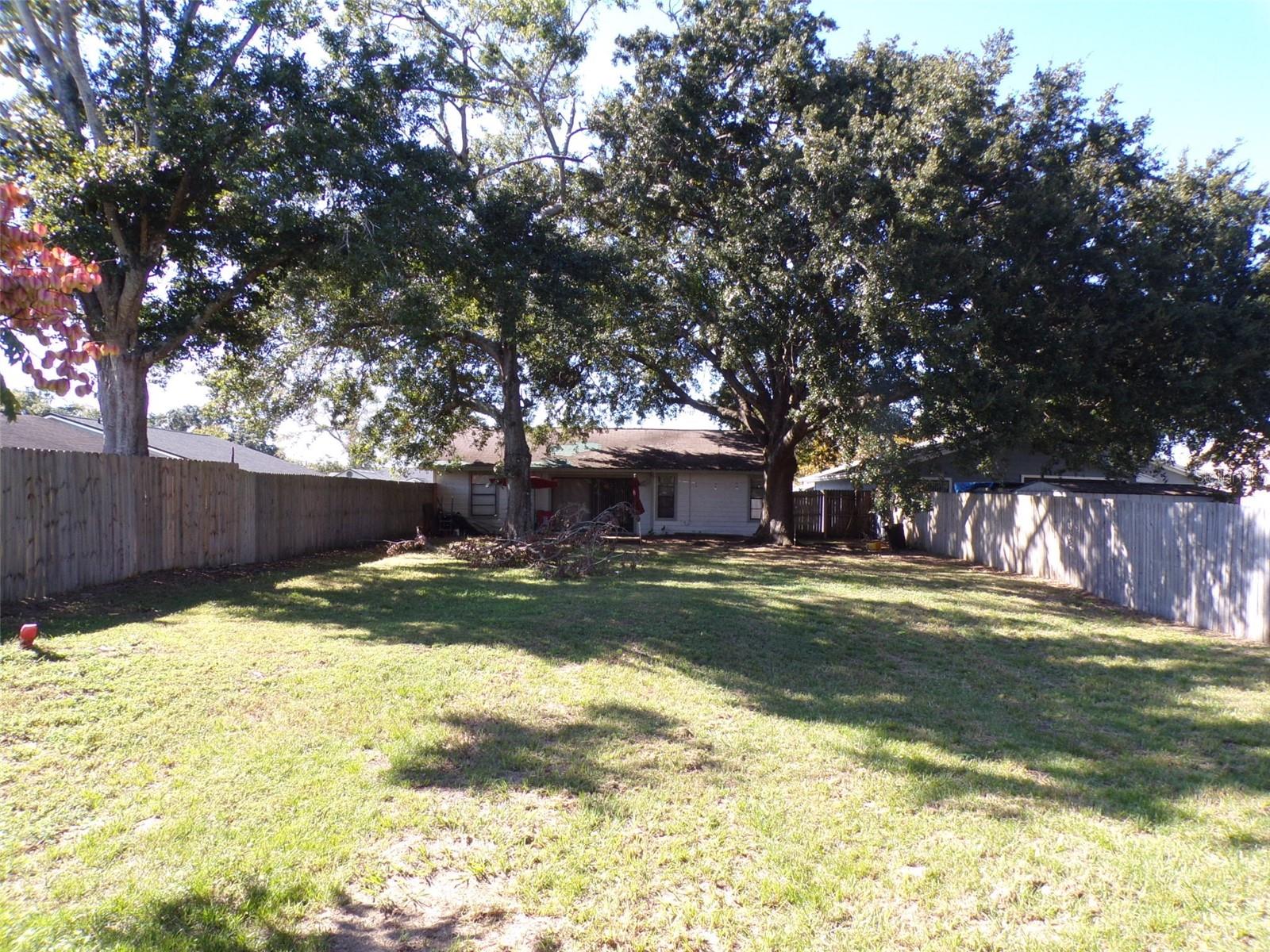 CURRY FORD WOODS - Residential