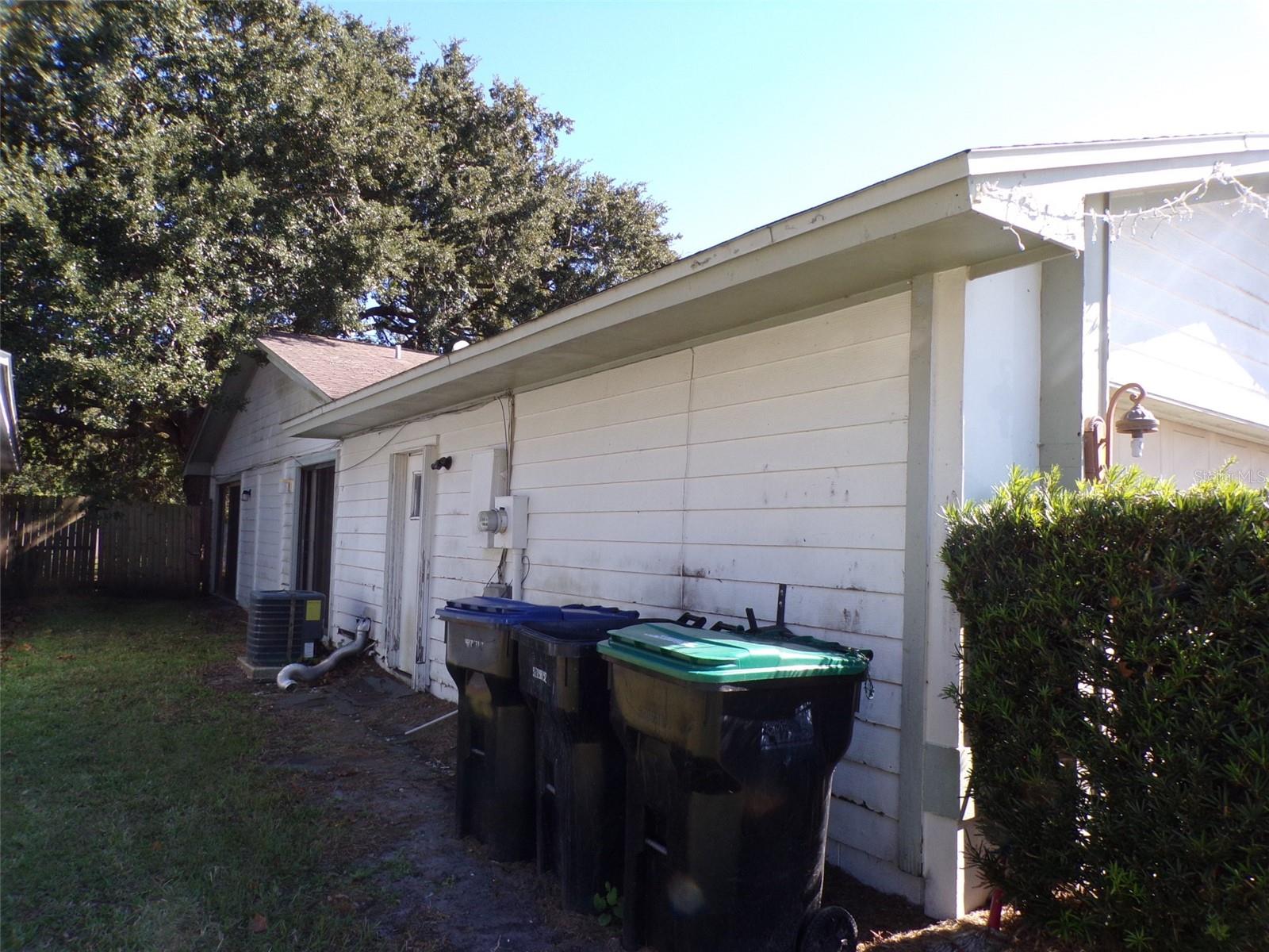 CURRY FORD WOODS - Residential