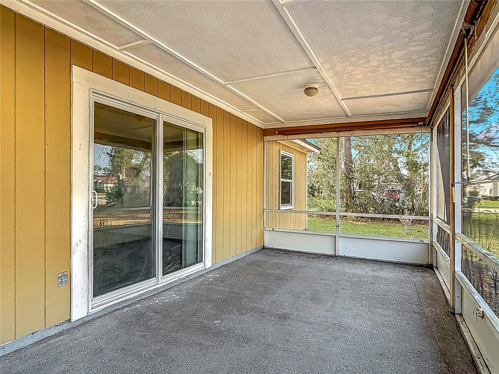 DELTONA LAKES UNIT 73 - Residential