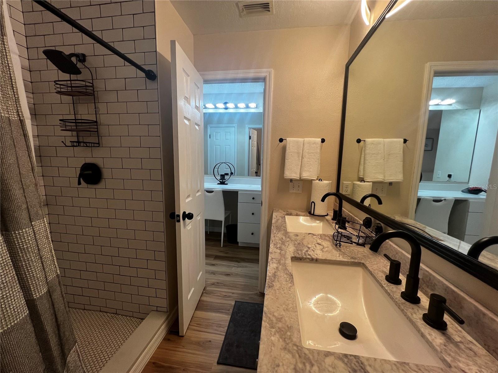 COACH HOMES AT ERROL ESTATES - Residential