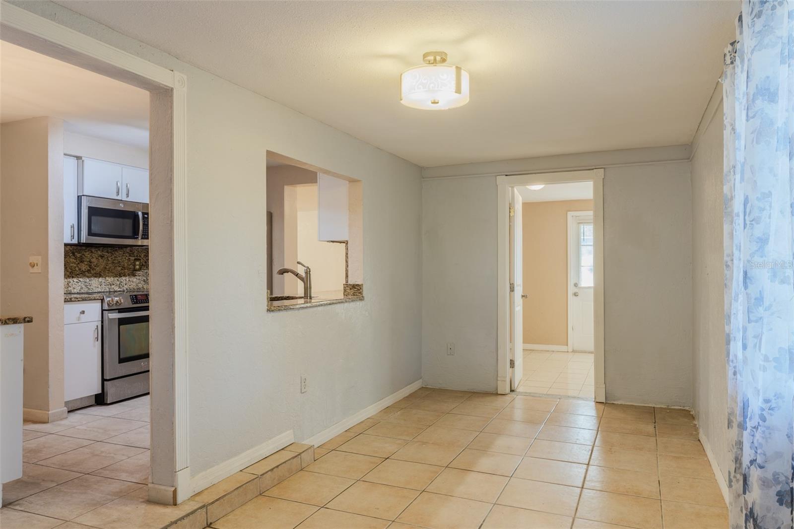 PALM GROVE - Residential