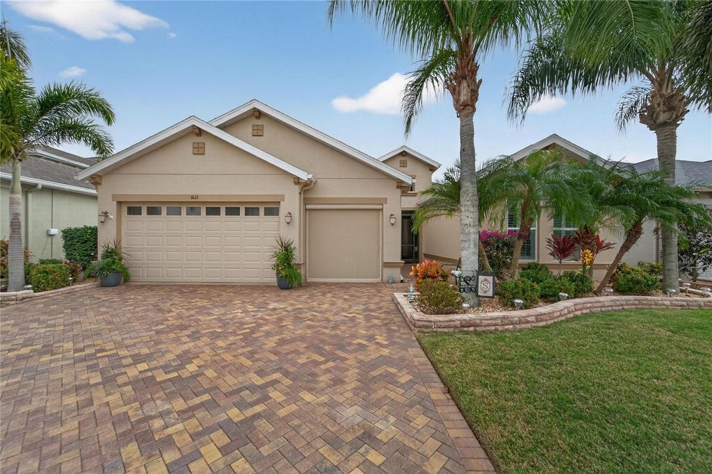 Photo of 1613 Emerald Dunes Drive, Sun City Center, FL 33573 (MLS # TB8460820)