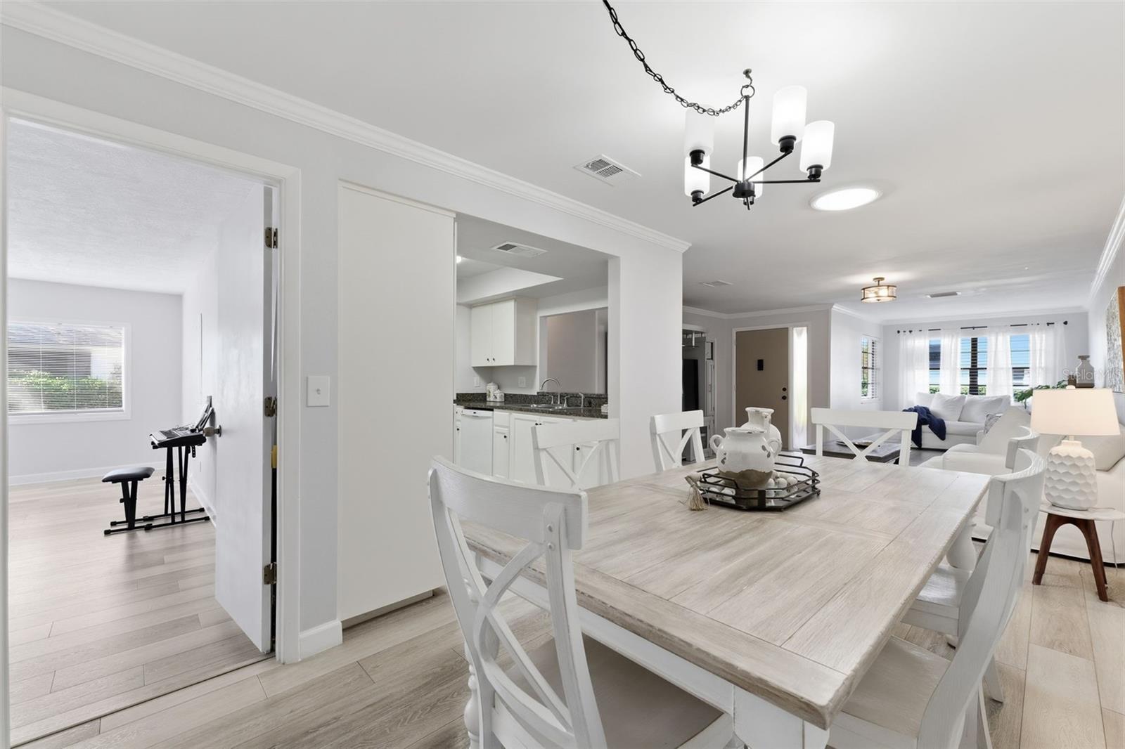 GOLF VIEW VILLAS CONDO 01 - Residential