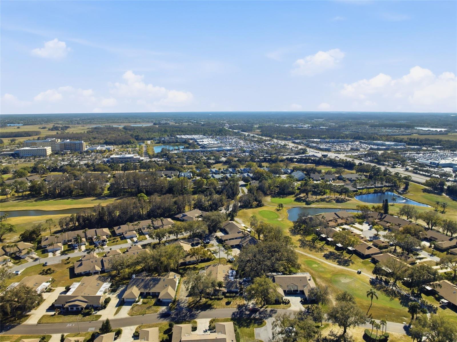 GOLF VIEW VILLAS CONDO 01 - Residential