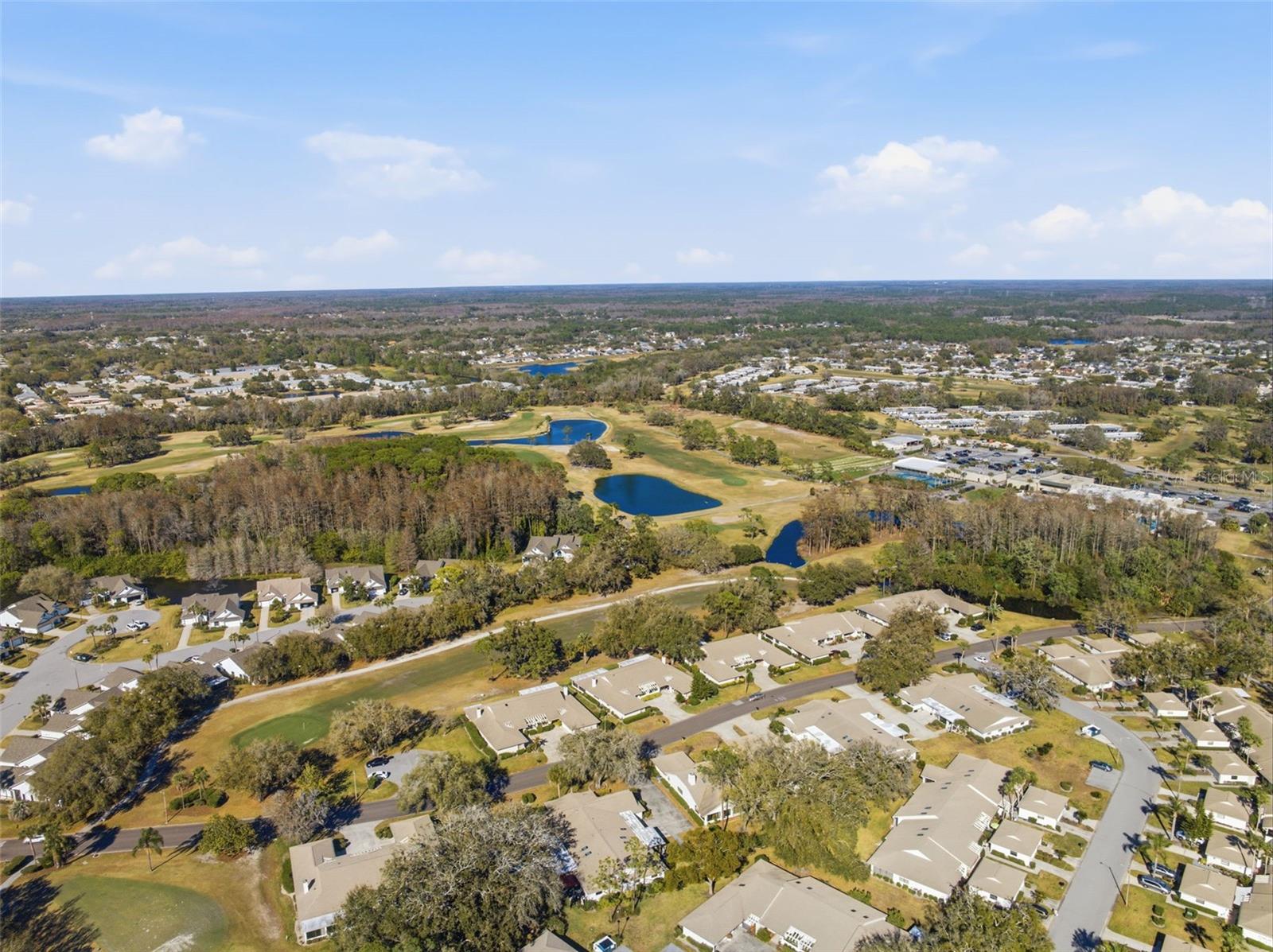 GOLF VIEW VILLAS CONDO 01 - Residential