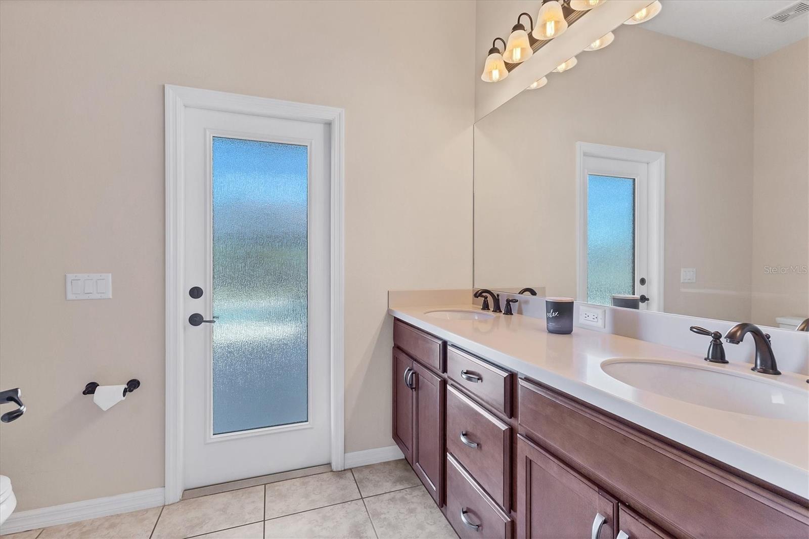 ENCLAVE AT COUNTRY MEADOWS - Residential