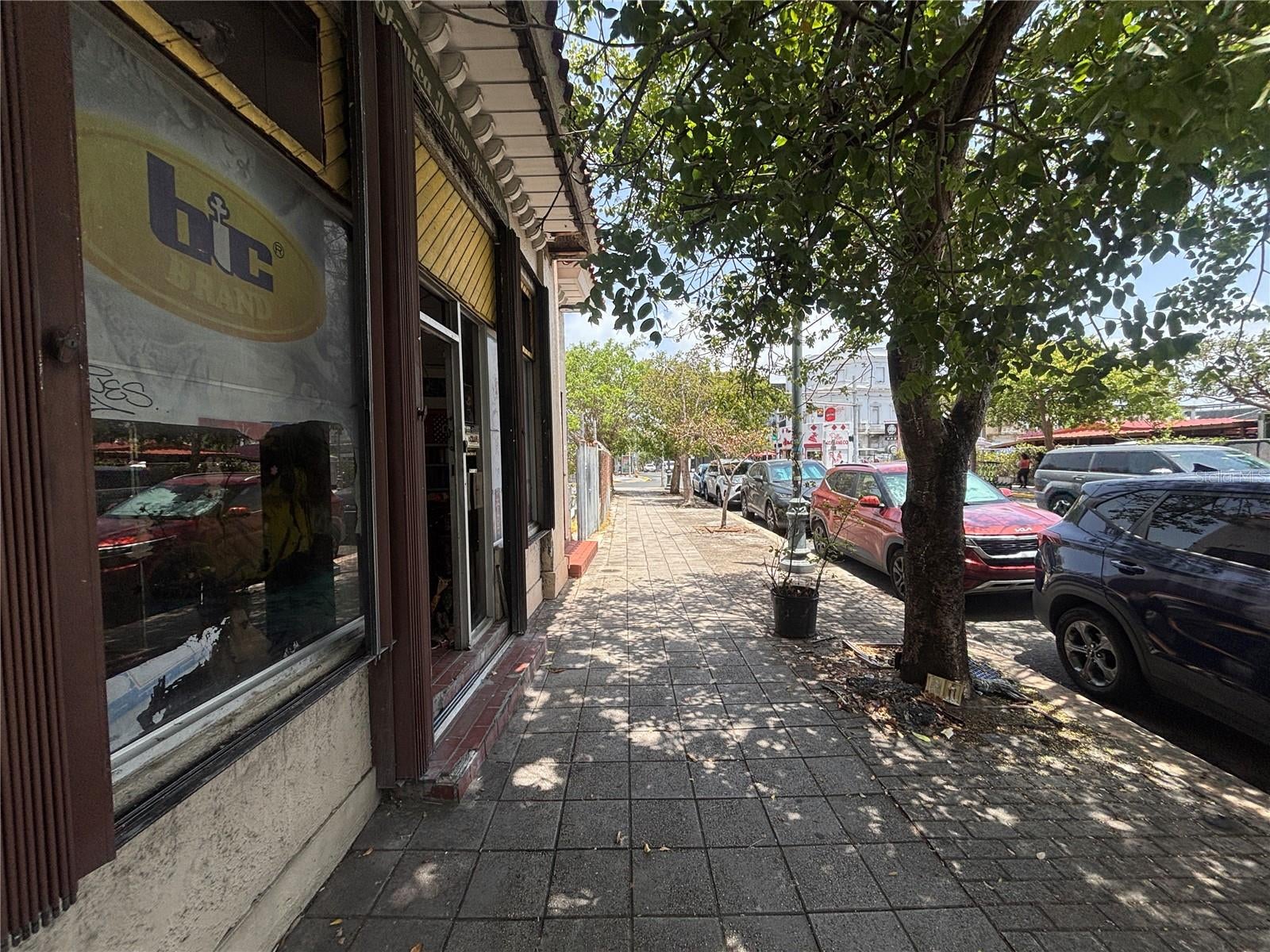 1001 PONCE DE LEON AVENUE 2