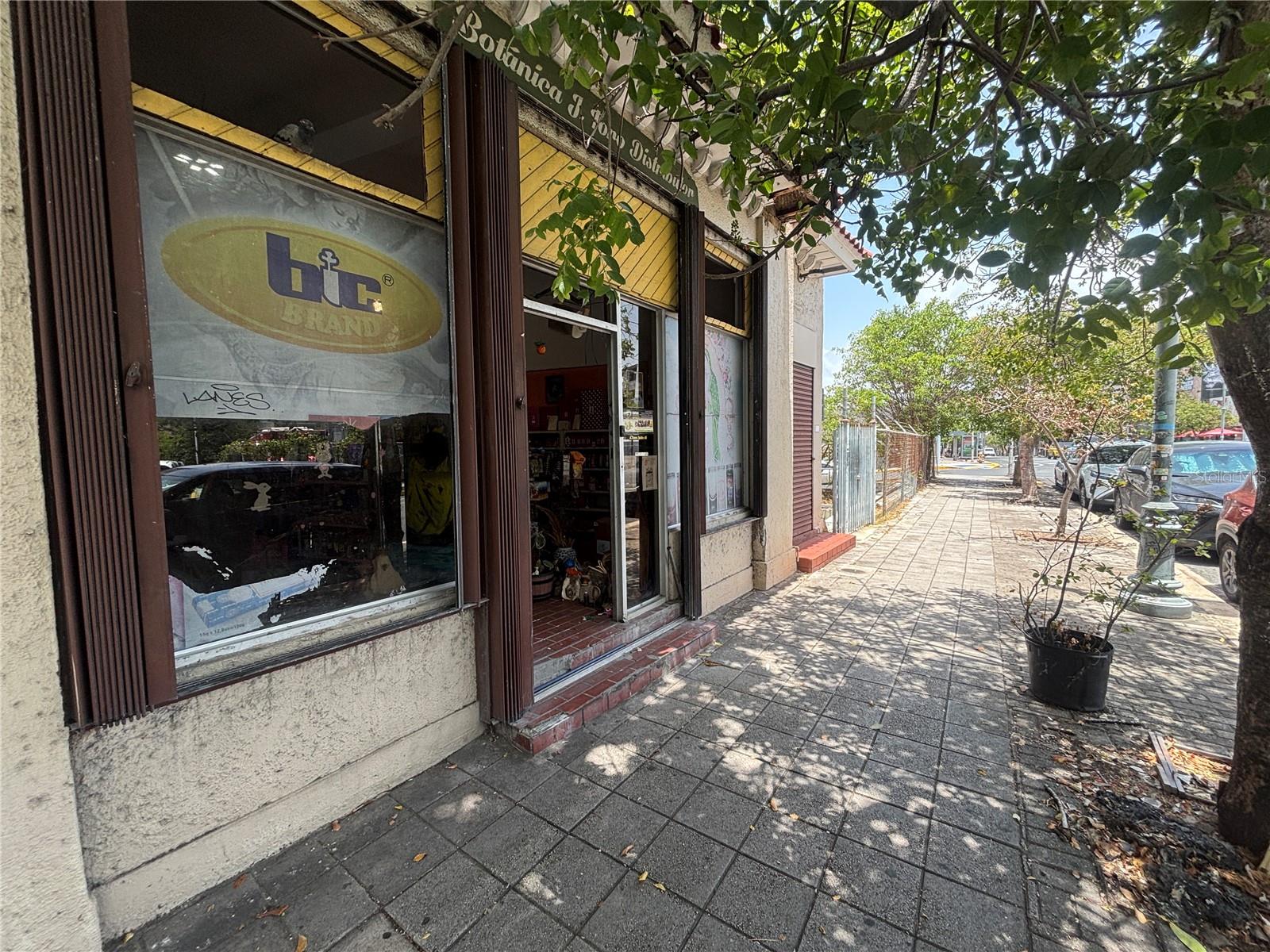 1001 PONCE DE LEON AVENUE 2