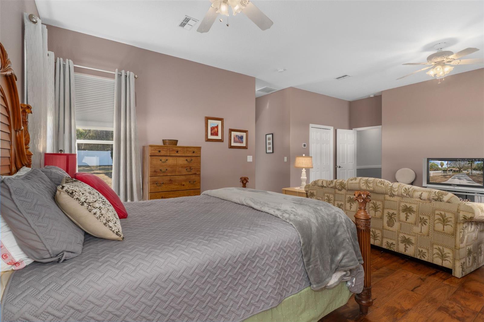 OAKWOOD ACRES - Residential