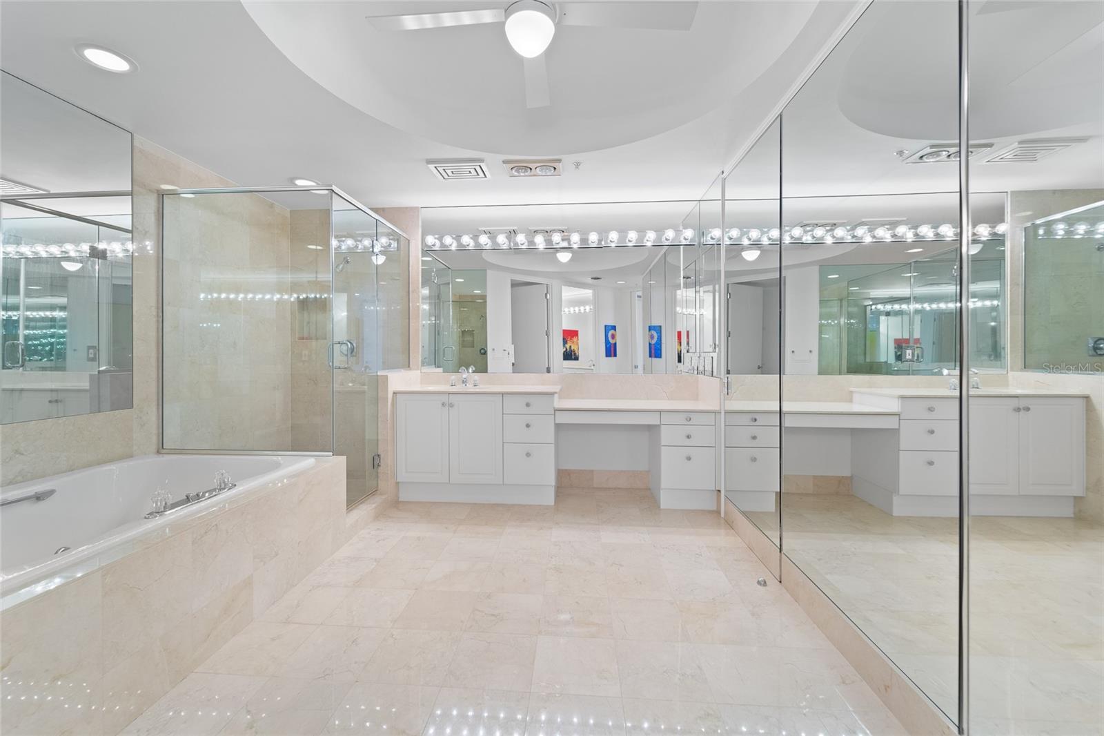 GRAND BAY 3 - Residential