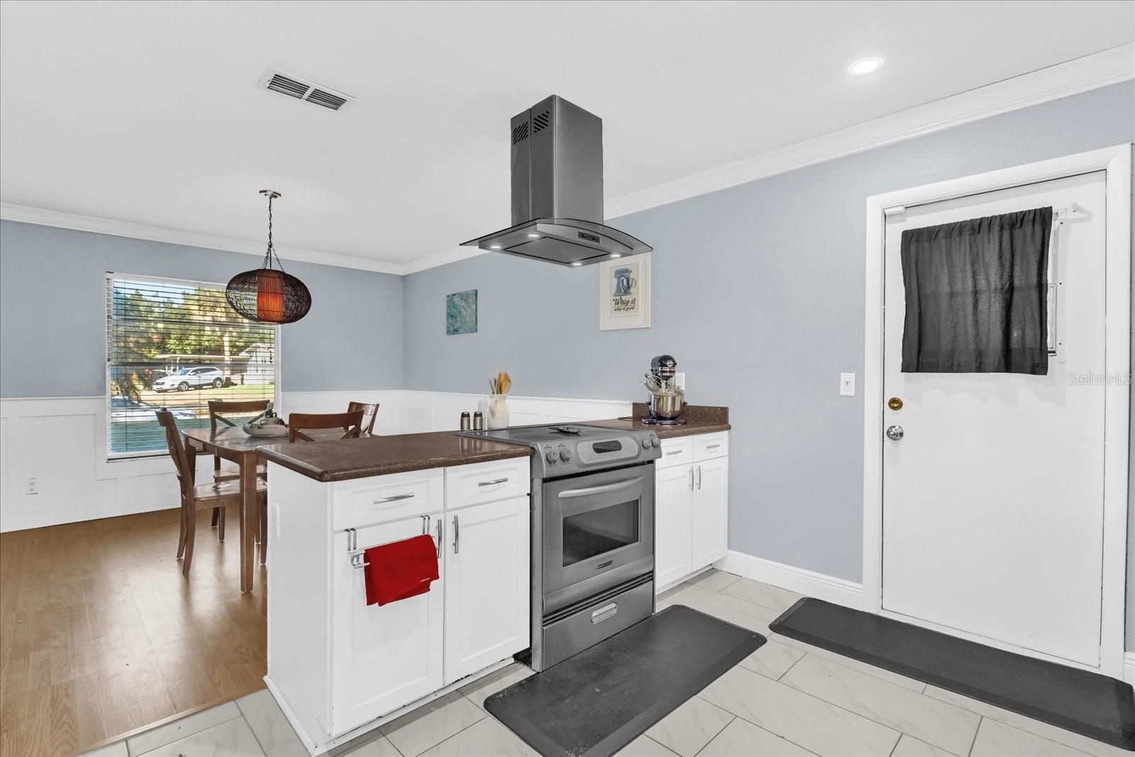 RAYMAR MANOR - Residential