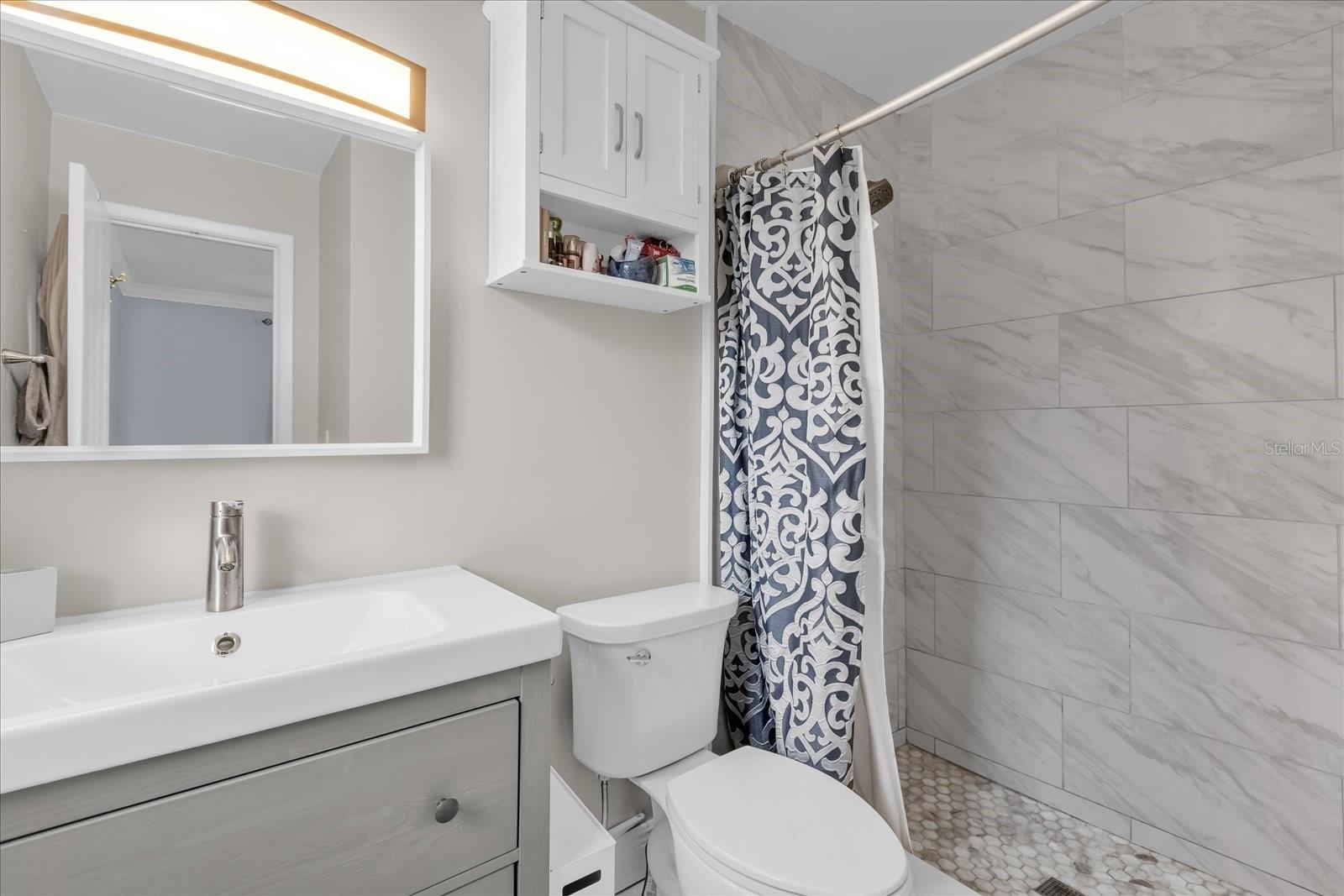 RAYMAR MANOR - Residential