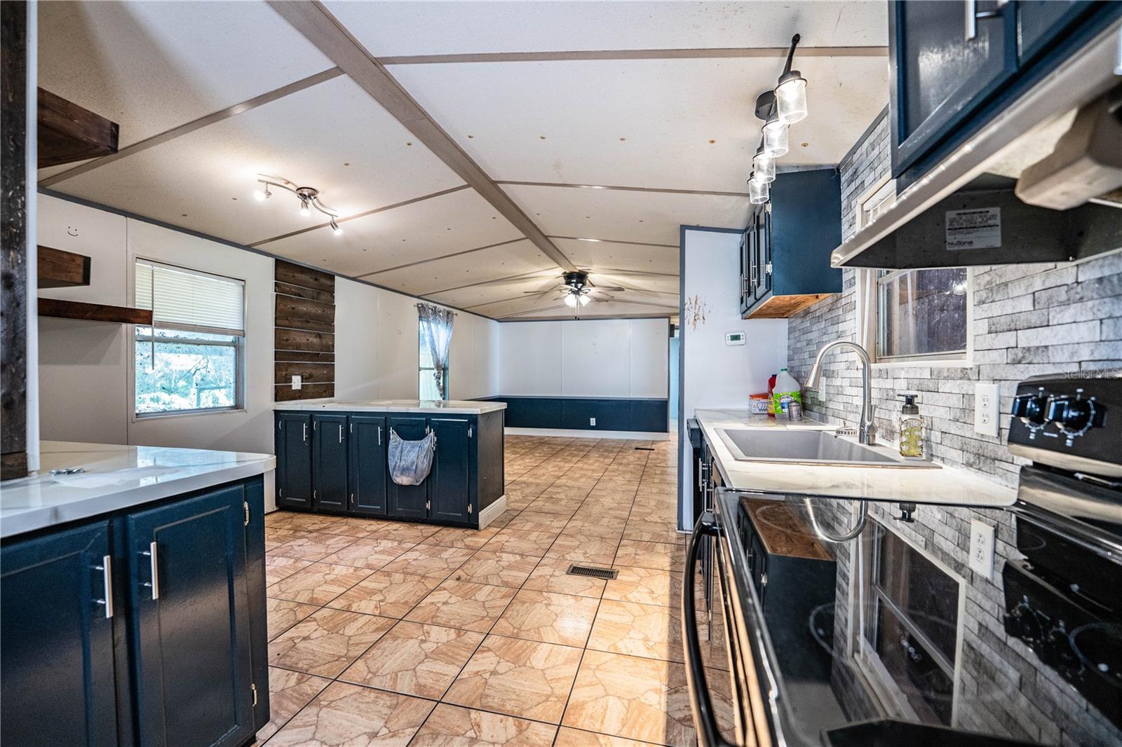 WEBSTER & OMOHUNDRO SUB - Residential