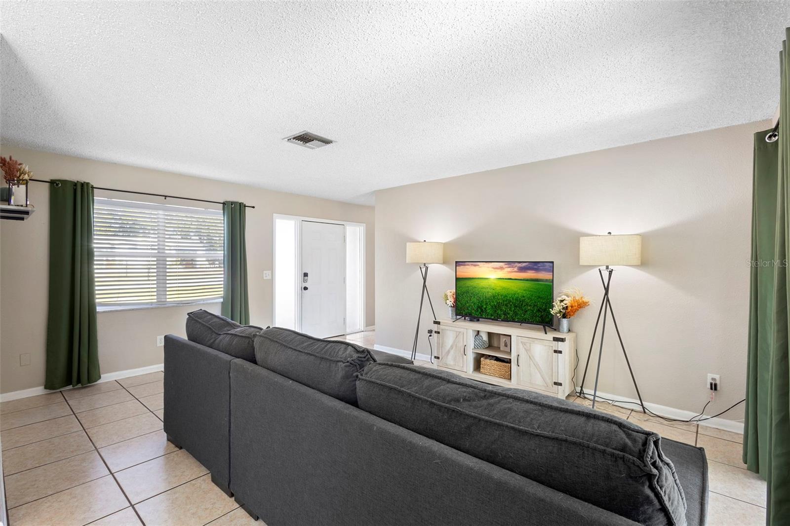 DELTONA LAKES UNIT 25 - Residential
