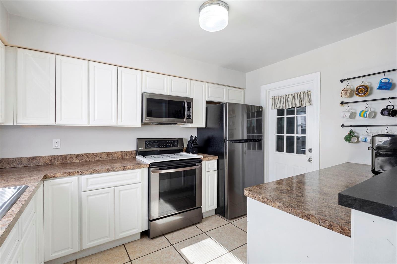 DELTONA LAKES UNIT 25 - Residential