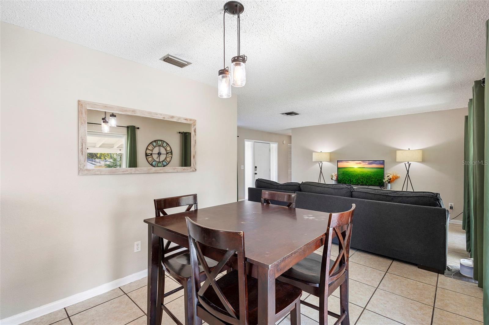 DELTONA LAKES UNIT 25 - Residential