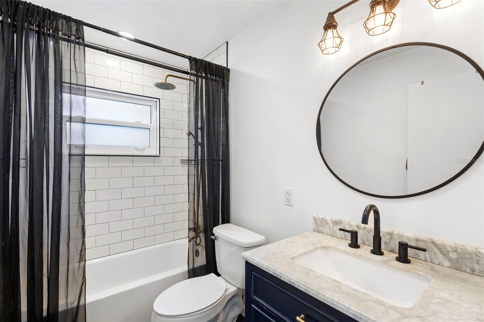 DELTONA LAKES UNIT 25 - Residential