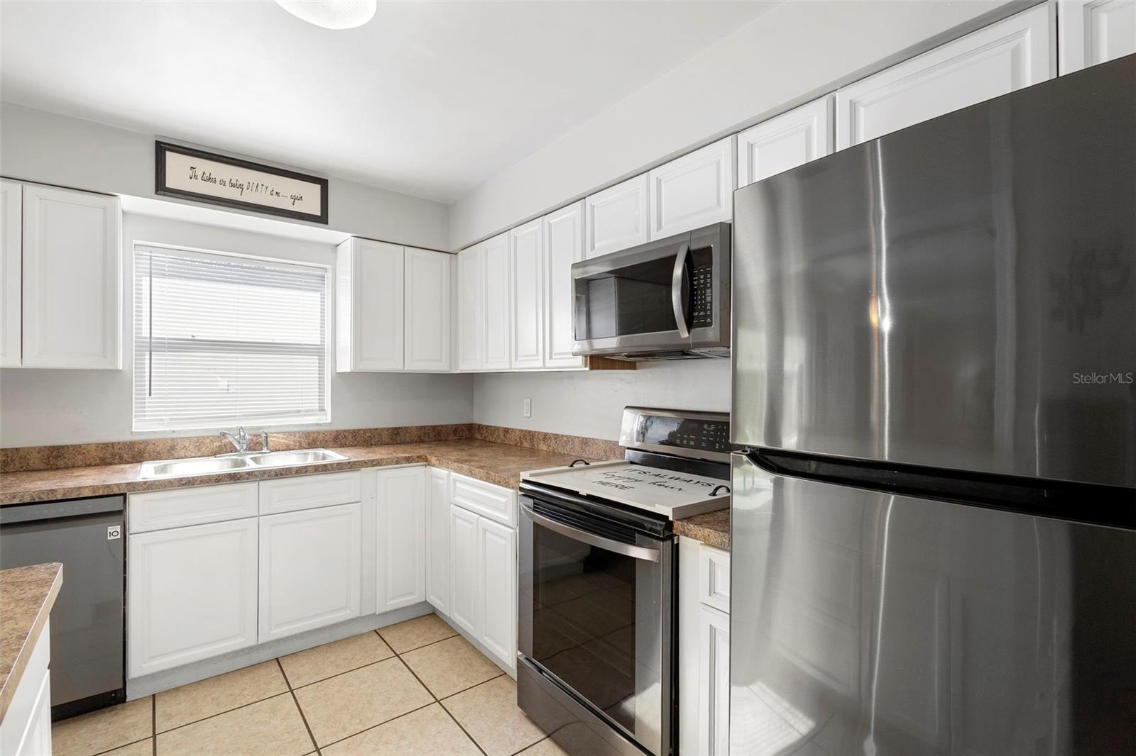 DELTONA LAKES UNIT 25 - Residential