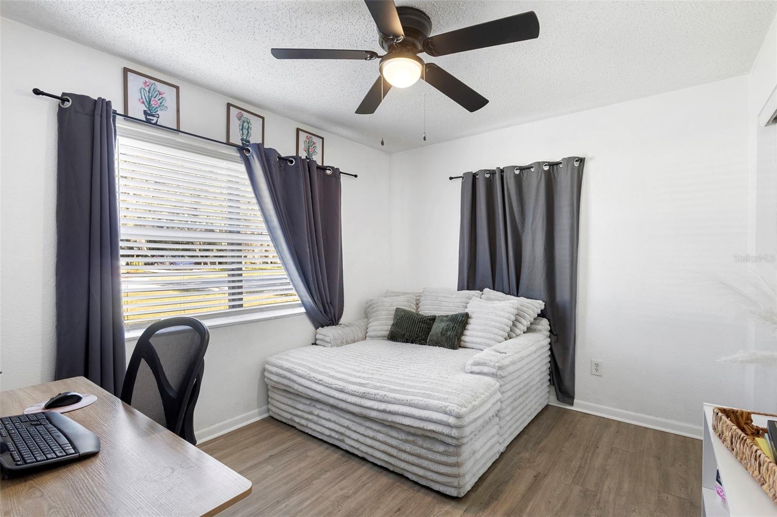 DELTONA LAKES UNIT 25 - Residential