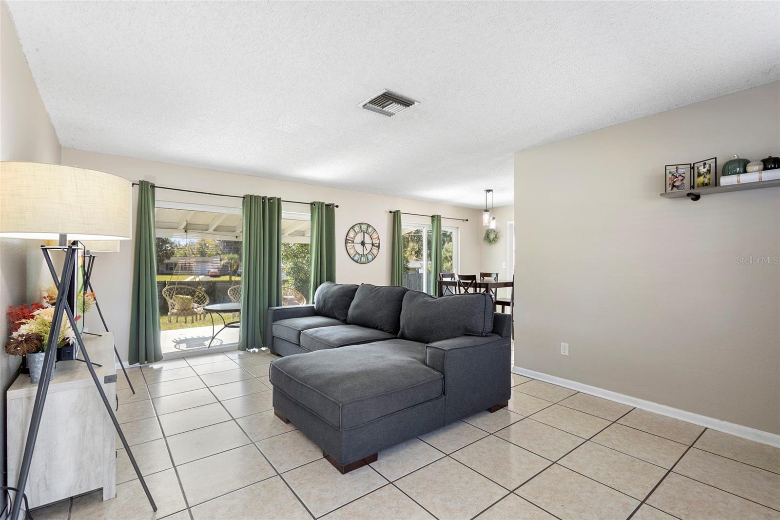 DELTONA LAKES UNIT 25 - Residential