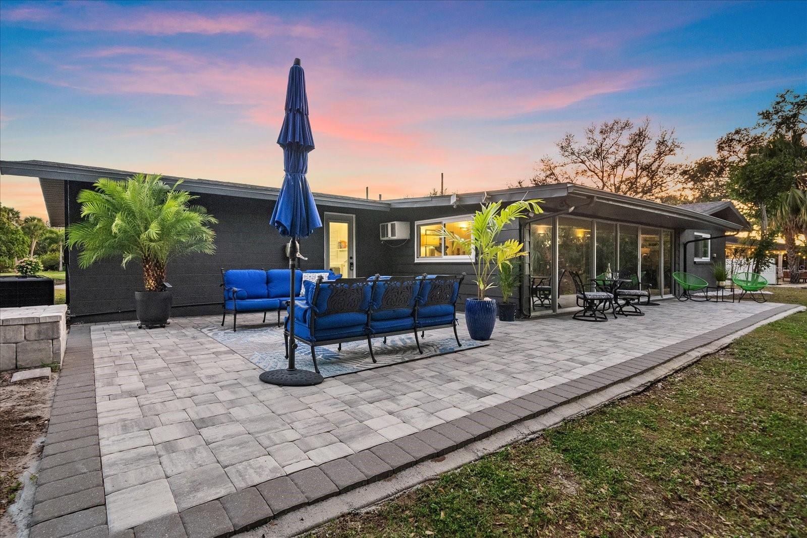 SOUTH GATE - Residential