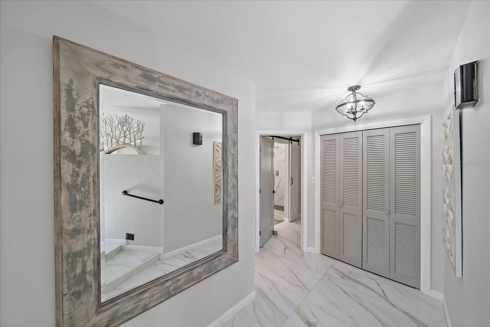 SOUTH GATE - Residential