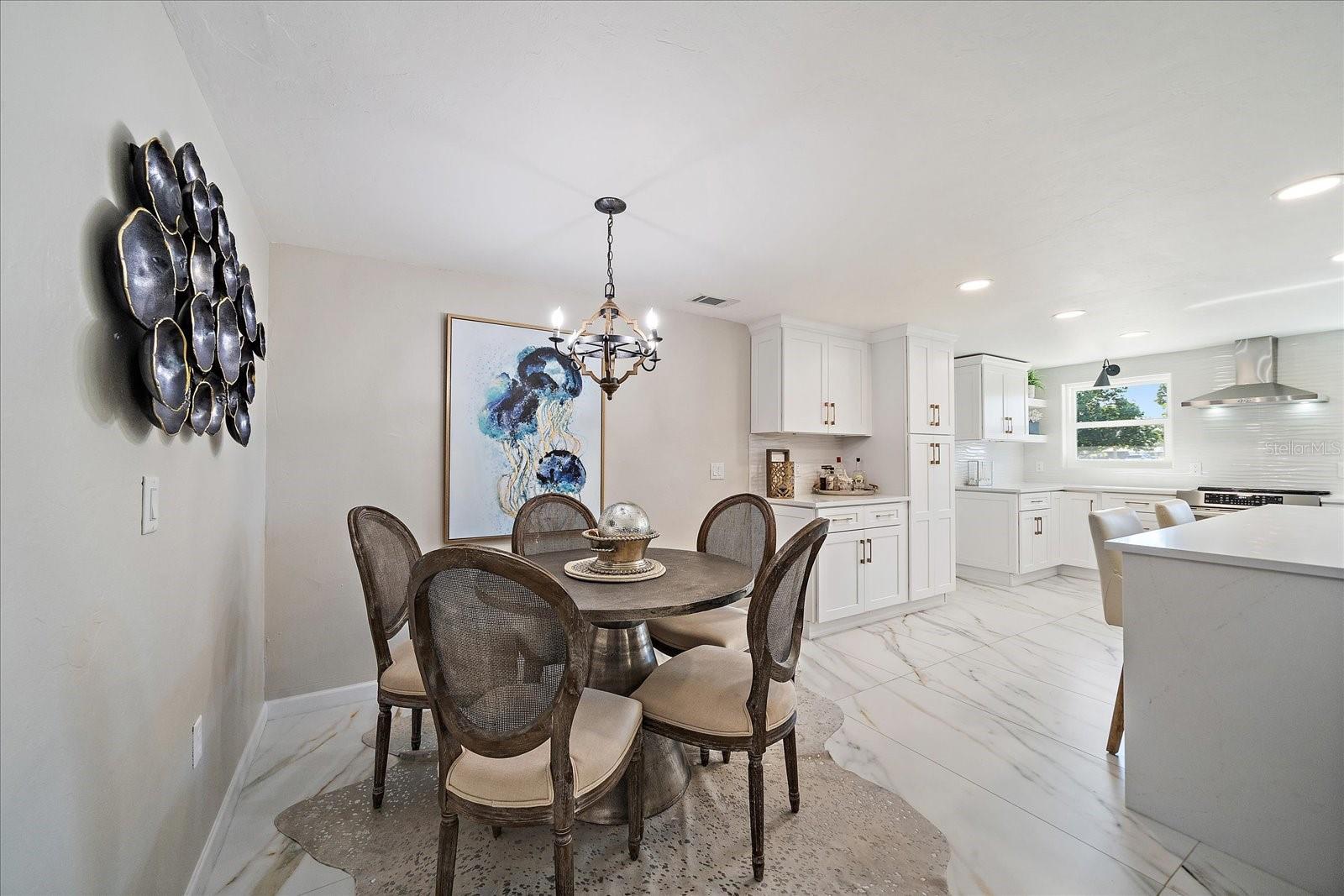 SOUTH GATE - Residential