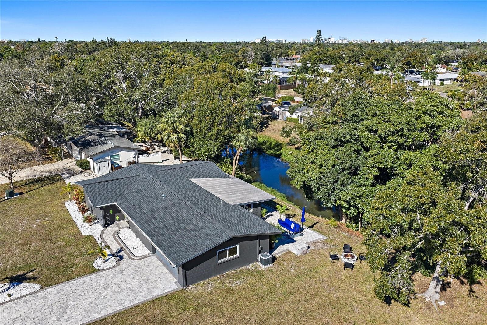 SOUTH GATE - Residential