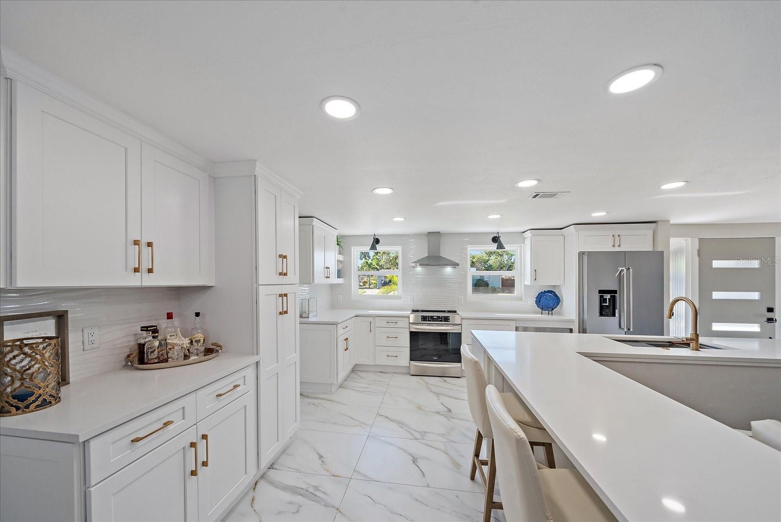 SOUTH GATE - Residential