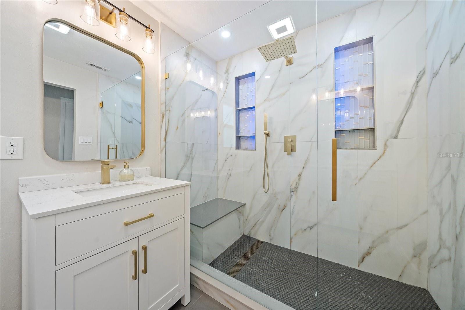 SOUTH GATE - Residential