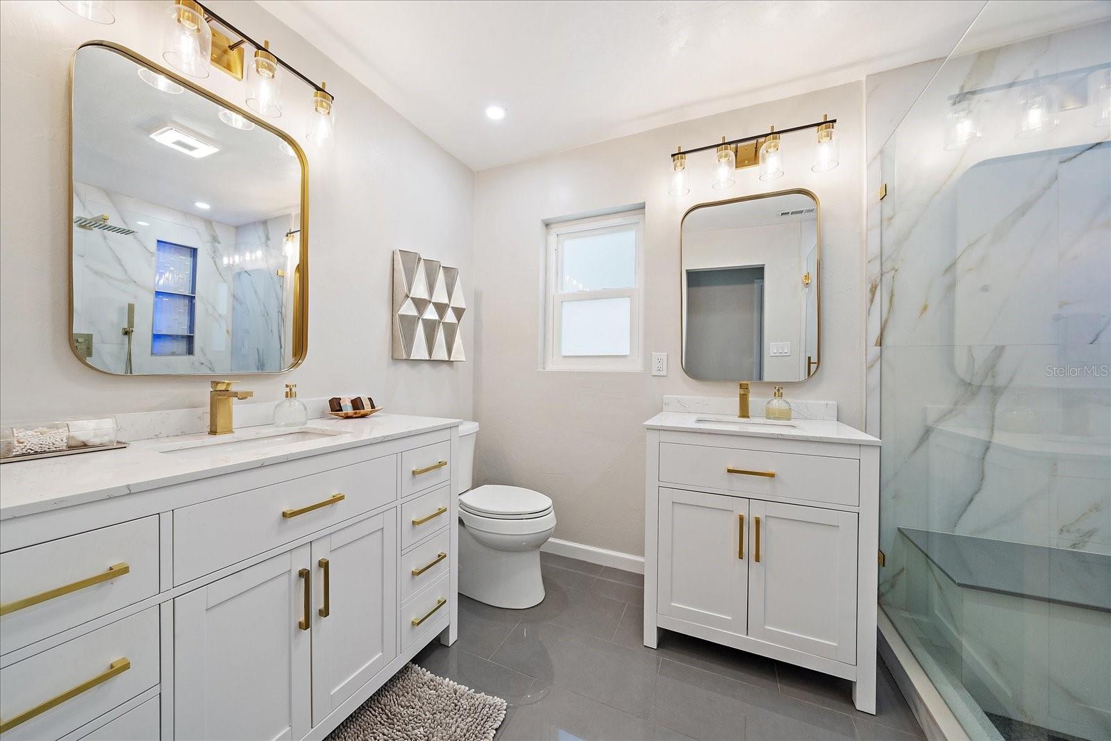 SOUTH GATE - Residential