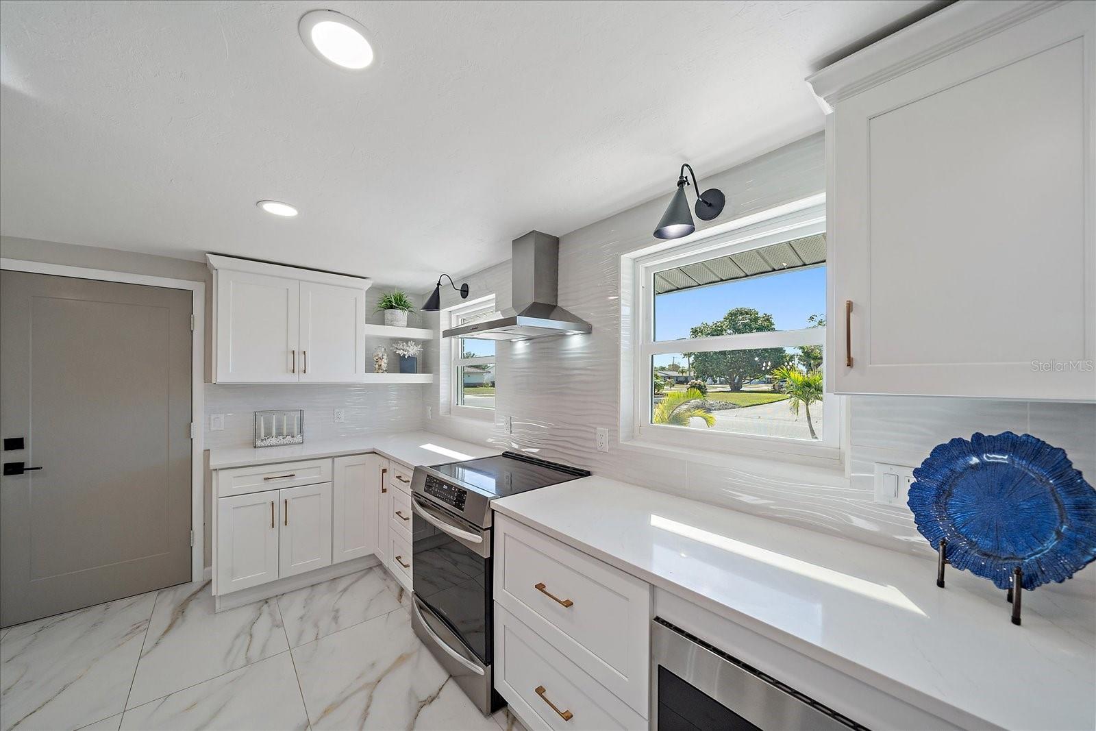 SOUTH GATE - Residential