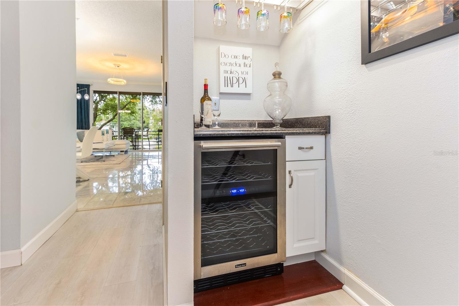 320 ISLAND WAY 605