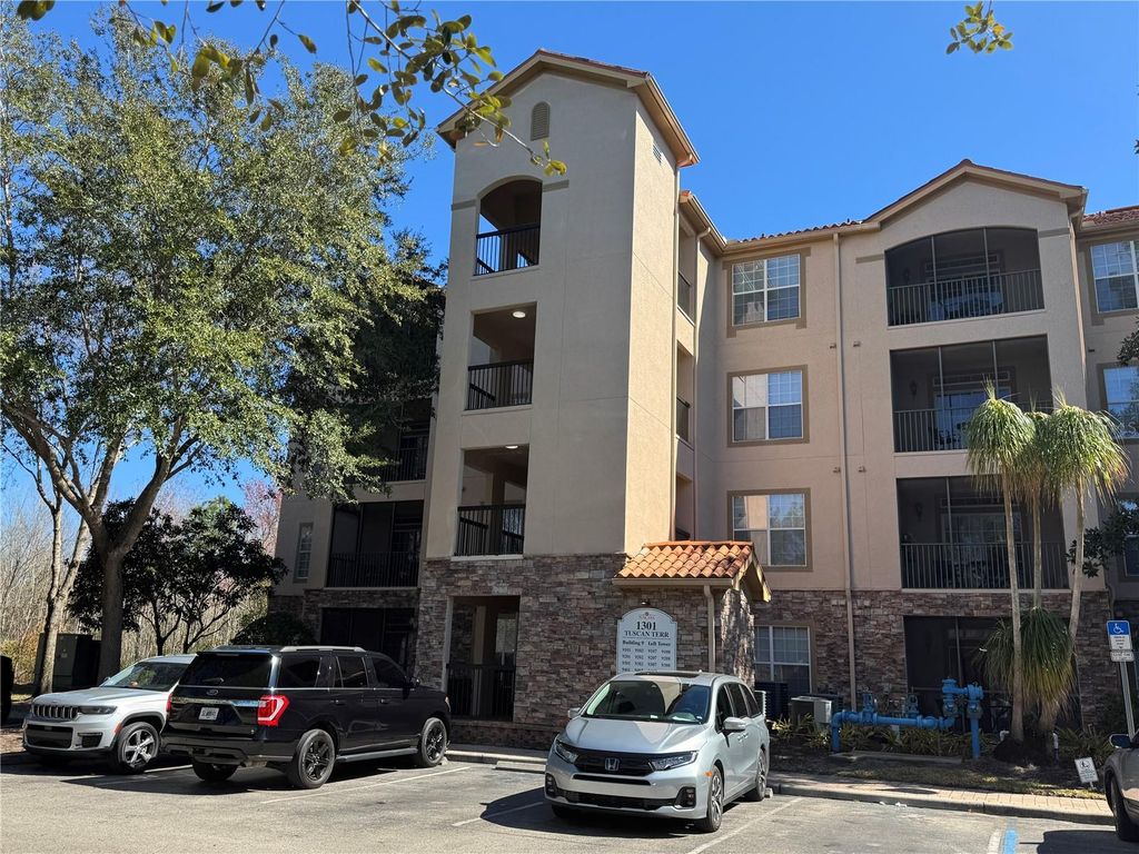 Photo of 1301 Tuscan Terrace #9301, Davenport, FL 33896 (MLS # O6379915)