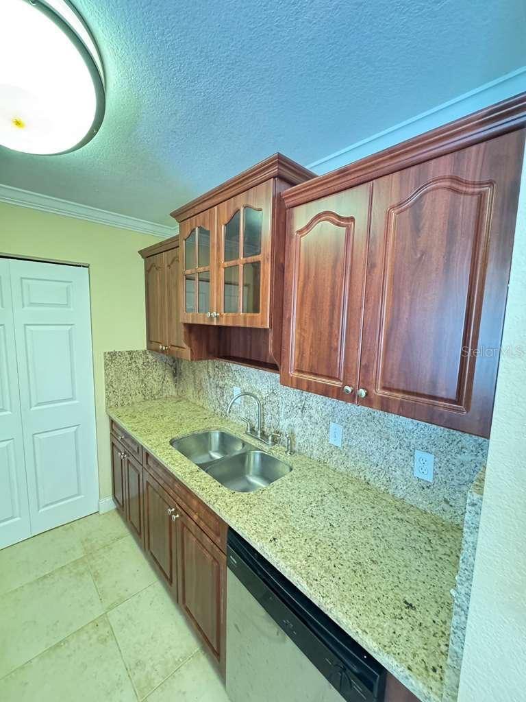 HARBOR CLUB CONDO - Residential