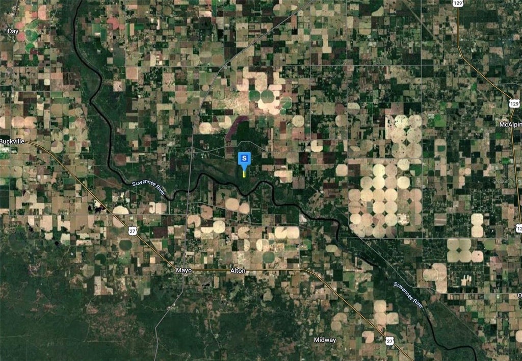 Photo of 18000 185th Road, Live Oak, FL 32060 (MLS # A4706914)