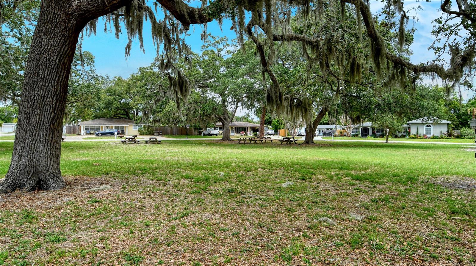 SARASOTA SPGS - Residential