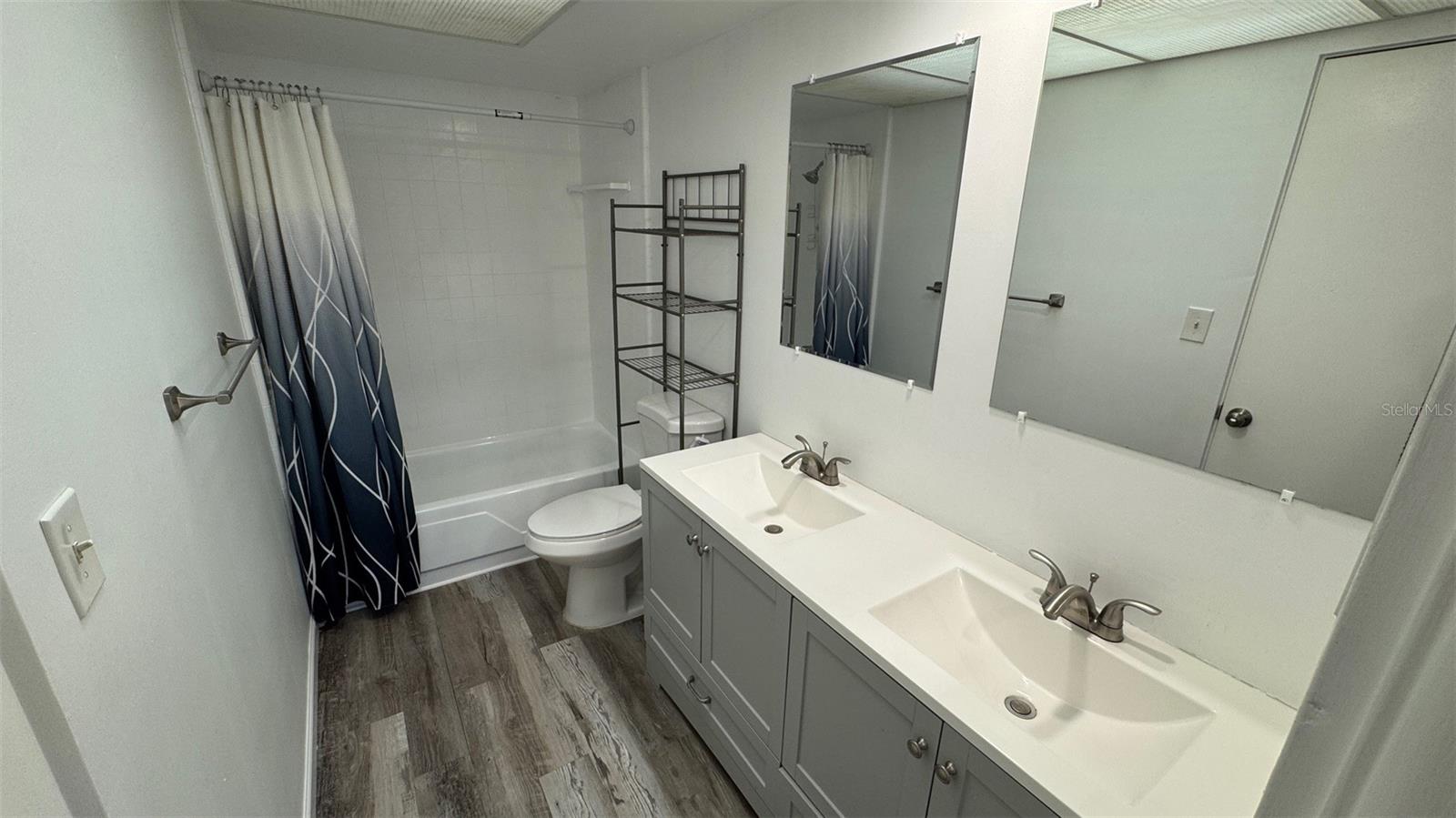 BARCLEY ESTATES - Residential