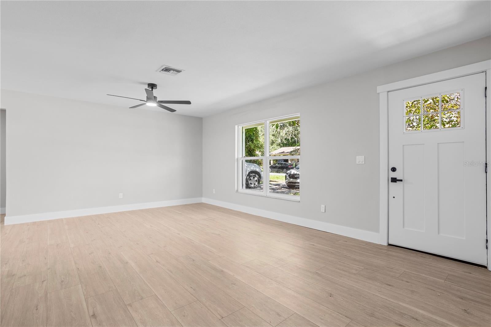 2216 NE 36TH PLACE
