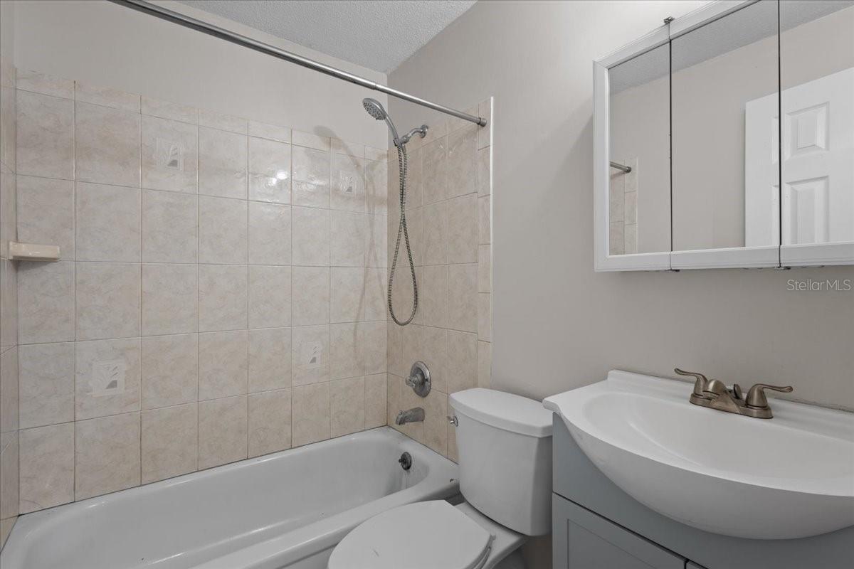 ARROWHEAD POINT NEWBERRY - Residential