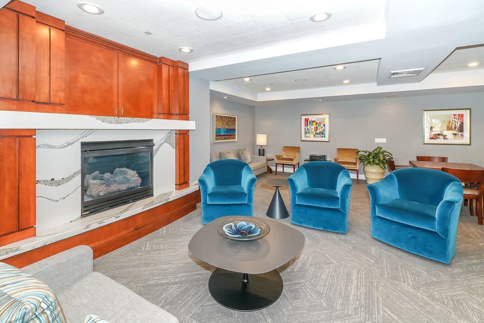 ONE HUNDRED CENTRAL - Residential