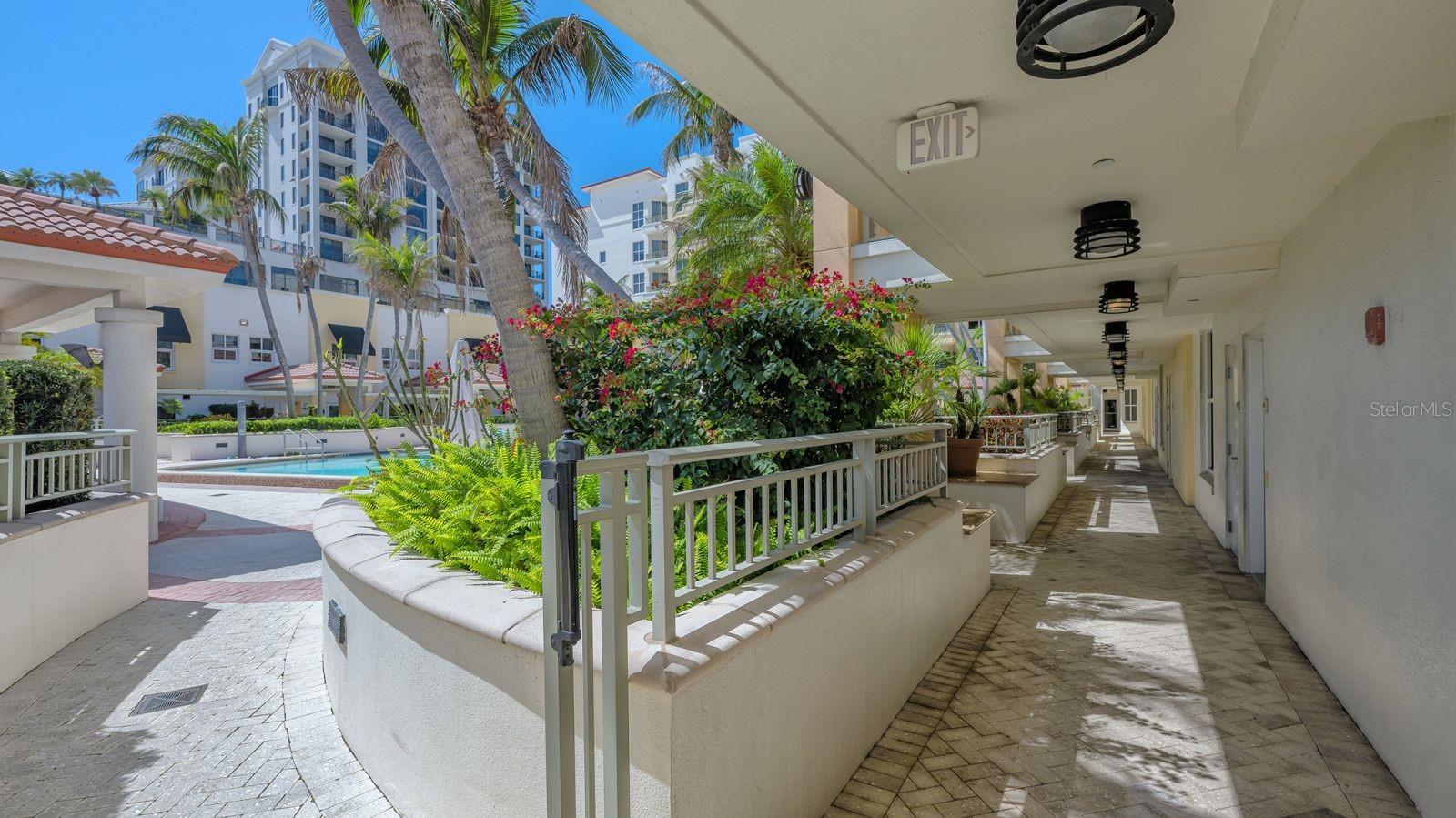 ONE HUNDRED CENTRAL - Residential