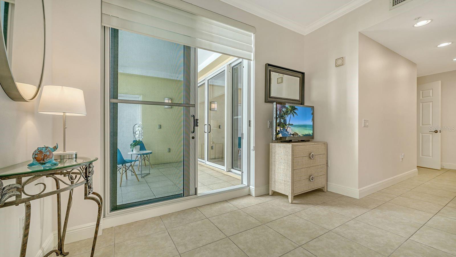 ONE HUNDRED CENTRAL - Residential