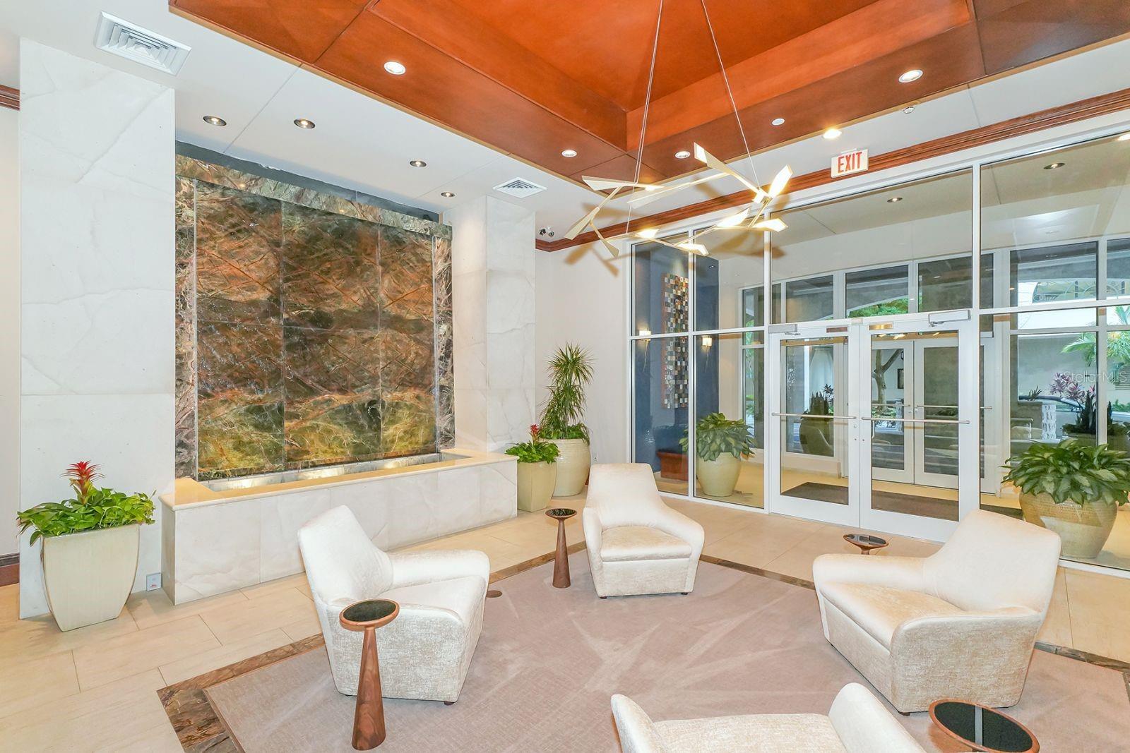 ONE HUNDRED CENTRAL - Residential